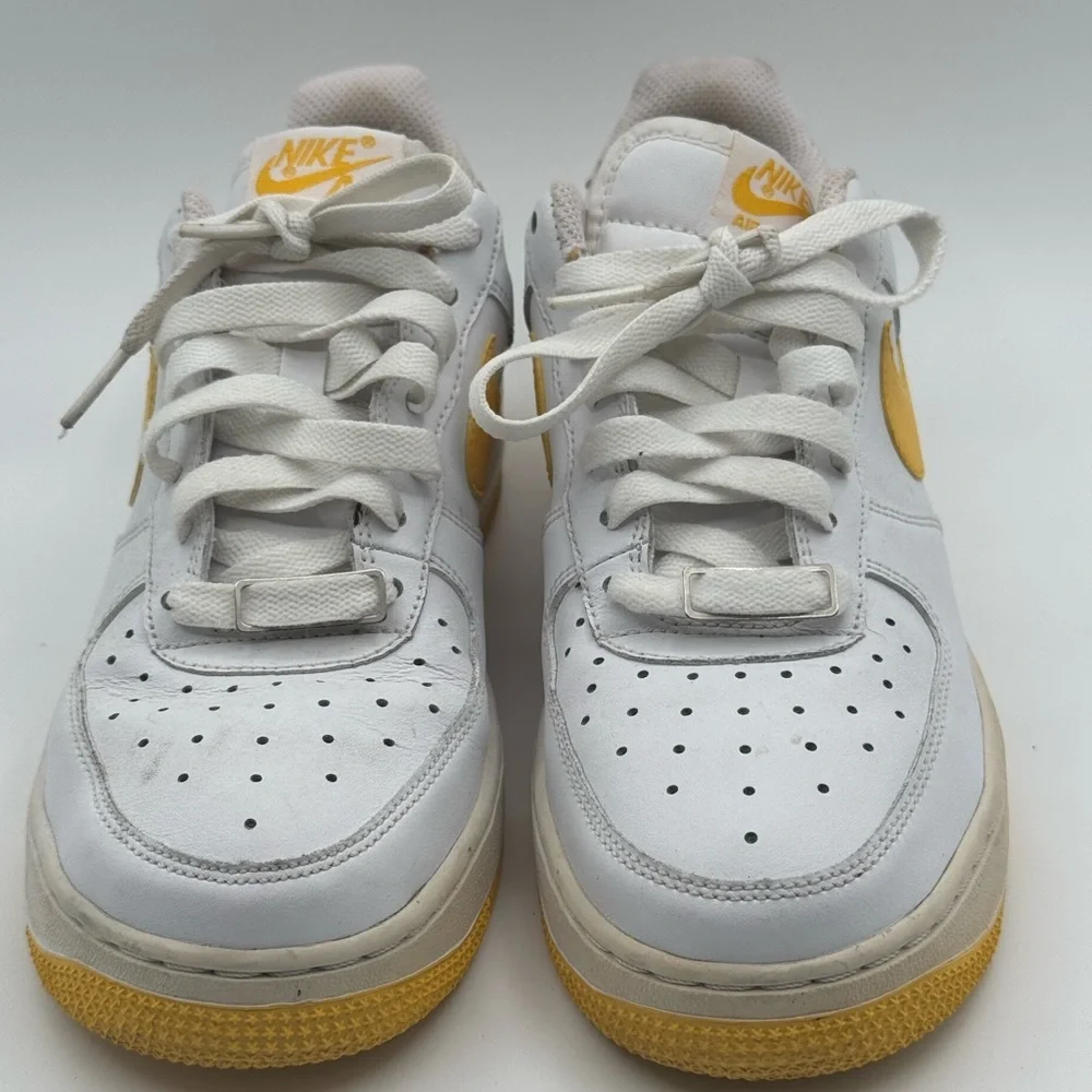 Nike Air Force 1 size 6y - Picture 2 of 11
